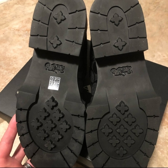 COPY - Coach Lori signature boots. Size 7.5 🖤🩶 - Picture 4 of 8